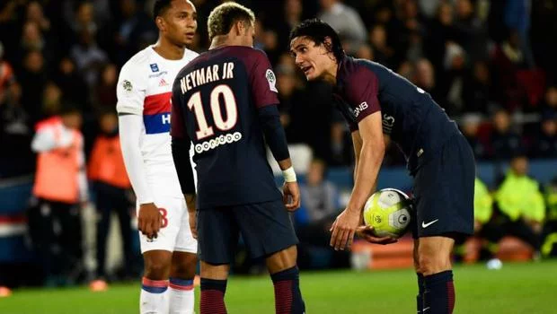 Dünyanın En Pahalı Transferi Neymar Kadro Dışı 1 Neymar Cavani PSG