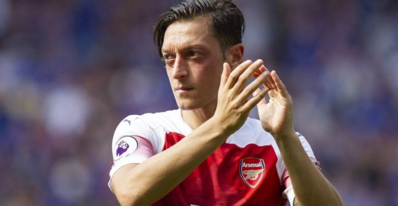 Dünya Mesut Özil'in hareketini konuşuyor! 7 Dünya Mesut Özil'in hareketini konuşuyor!