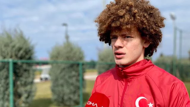 Bonservis bedeli tartışma konusu olan Erencan Yardımcı'dan çarpıcı sözler: Transferim hızlı gelişti 3 Bonservis bedeli tartışma konusu olan Erencan Yardımcıdan çarpıcı sözler Transferim hızlı gelişti