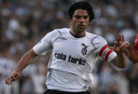 Gokhan Zan Besiktas Kaptani