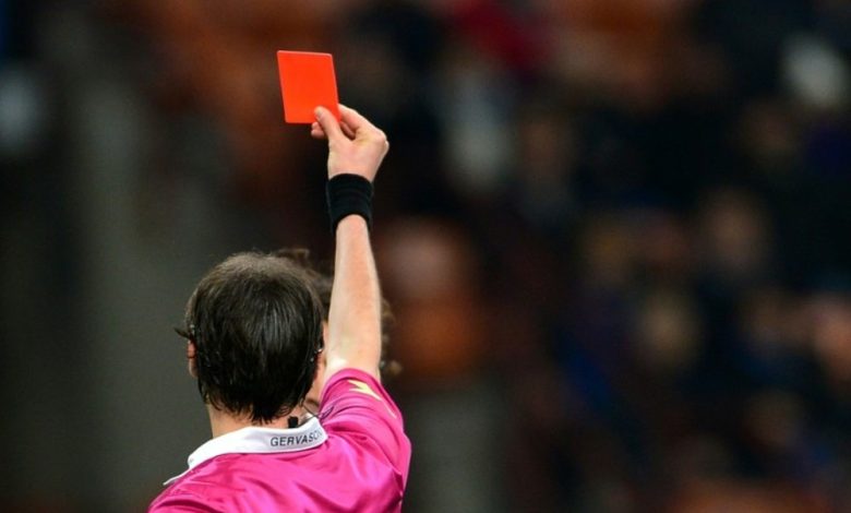 Futbolda bahis soruşturması: 17 hakem ve kulüp başkanları gözaltına alındı! 1 Futbolda bahis soruşturması: 17 hakem ve kulüp başkanları gözaltına alındı!