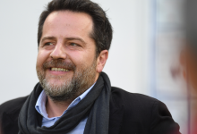 Eski Galatasaray Sportif AŞ Başkan Vekili Erden Timur, “suçtan kaynaklanan mal varlığı değerlerini aklama” suçlamasıyla tutuklandı.