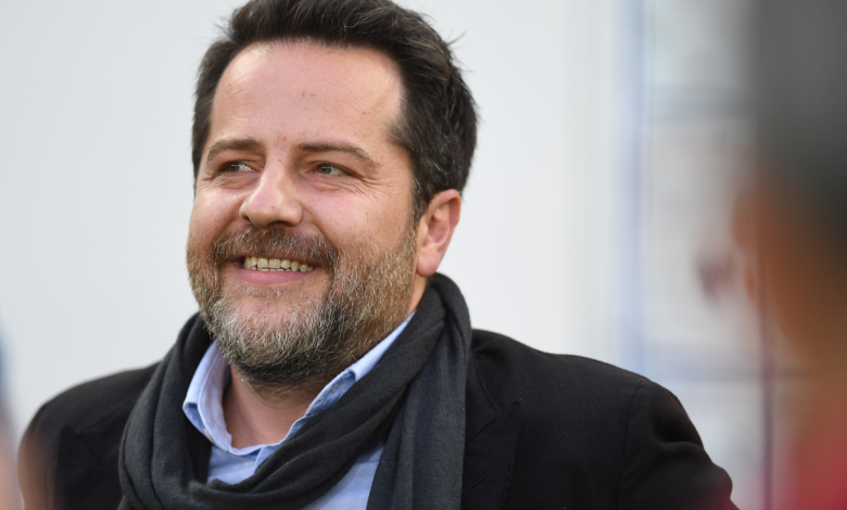 Eski Galatasaray Sportif AŞ Başkan Vekili Erden Timur, “suçtan kaynaklanan mal varlığı değerlerini aklama” suçlamasıyla tutuklandı.