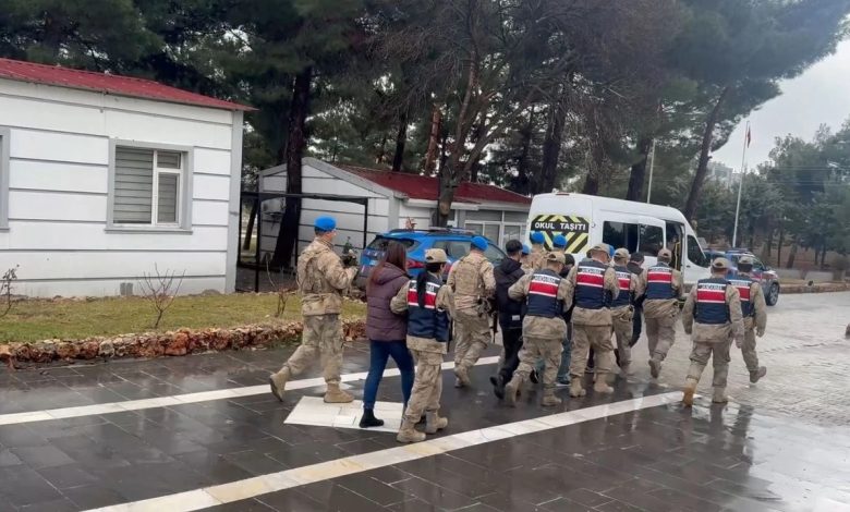 İstanbul Emniyeti’nin 5 ilde düzenlediği yasa dışı bahis operasyonunda 8 şüpheli gözaltına alındı.