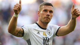 Lukas Podolski ile ilgili tüm haberler Futbolistan'da Lukas Podolski haberleri, gelişmeleri ve Lukas Podolski fotoğrafları yer alıyor.
