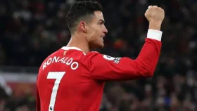 Cristiano Ronaldo ile ilgili tüm haberler Futbolistan'da Cristiano Ronaldo haberleri, gelişmeleri ve Cristiano Ronaldo fotoğrafları yer alıyor.