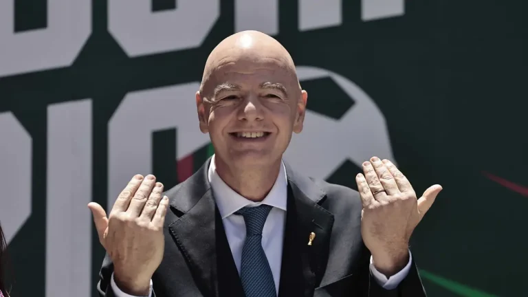 Gianni Infantino ile ilgili tüm haberler Futbolistan'da Gianni Infantino haberleri, gelişmeleri ve Gianni Infantino fotoğrafları yer alıyor.
