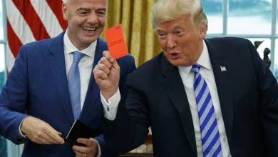Tepkilerin odağındaki ikili, Trump ve Infantino bir arada