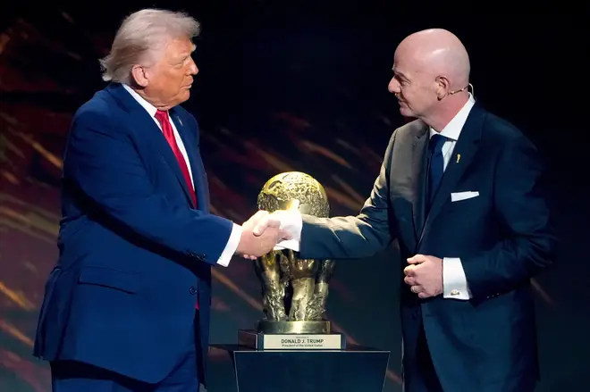 Gianni Infantino için geri sayım 2 FIFA Başkanı Gianni Infantino'nun başı beladan kurtulmuyor. Balogun'un kırmızı kartı sonrası yaşananlar ve Gianni Infantino'nun Trump ile olan ilişkisi IOC'ye taşındı