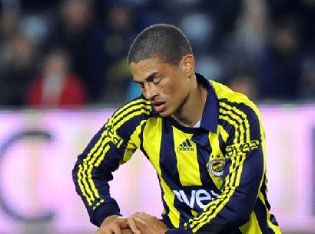 Fenerbahçe'de şok: Alex 1 ay yok 1