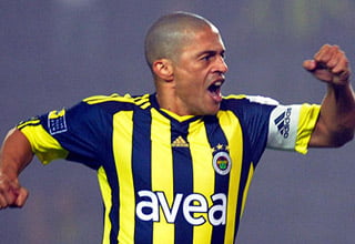 Fenerbahçe'de Yeni Malatyaspor maçı öncesi Alex şoku yaşanıyor 1 alexmalatyamacikadrosundancikarildi futbolistan 13 ocak 2011