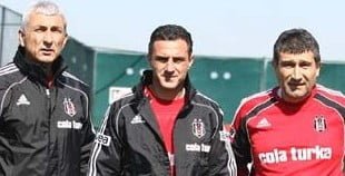Beşiktaş 'ın yeni teknik patronu Tayfur Havutçu ilk çalışmasını yaptırdı 1 besiktasin yeni teknik ekibi futbolistan1 e1300288237295