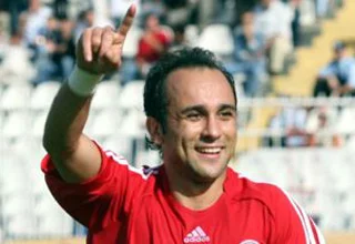 Bucaspor Cenk İşler’i 1.5 yıllığına renklerine bağladı 1 cenkisler bucasporda futbolistan 13 ocak 2013