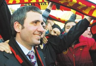 Galatasaray'da 2'nci Hagi dönemi!.. 1 hagigalatasarayda.futbolistan e1287669085597