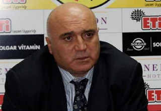 Hikmet Karaman; Takımıma kimse laf söyleyemez; söyletmem de 1 hikmet karaman manisaspor futbolistan1