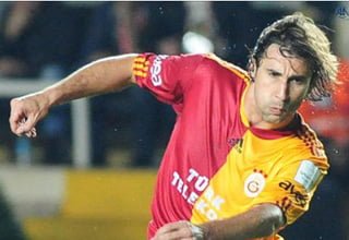 Lorik Cana; İstanbul'a gelmeden öncede Galatasaray taraftarıydım 1 lorikcana galatasaray futbolistan 22 aralik 2010