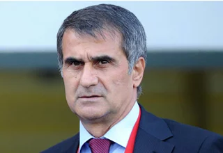 Şenol Güneş; Teofilo'yu Trabzonspor'a kazandırmalıyız 1 senolgunes teofiloyukazanmaliyiz futbolistan 23 aralik 2010