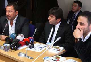 Photo of Rıdvan Dilmen, Sergen Yalçın ile Hasan Şaş TBMM’de